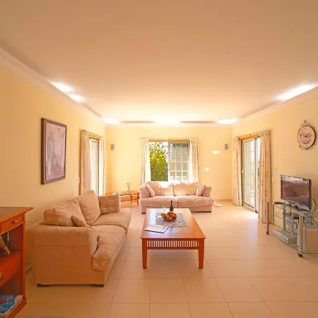 Montinho By Interhome * Loulé